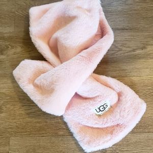 NEW pink UGG shearling pull-thru scarf